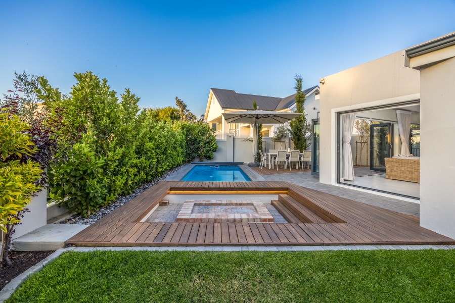 3 Bedroom Property for Sale in Zevendal Western Cape